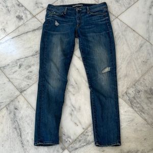 Vince distressed 5 pocket jean size 31